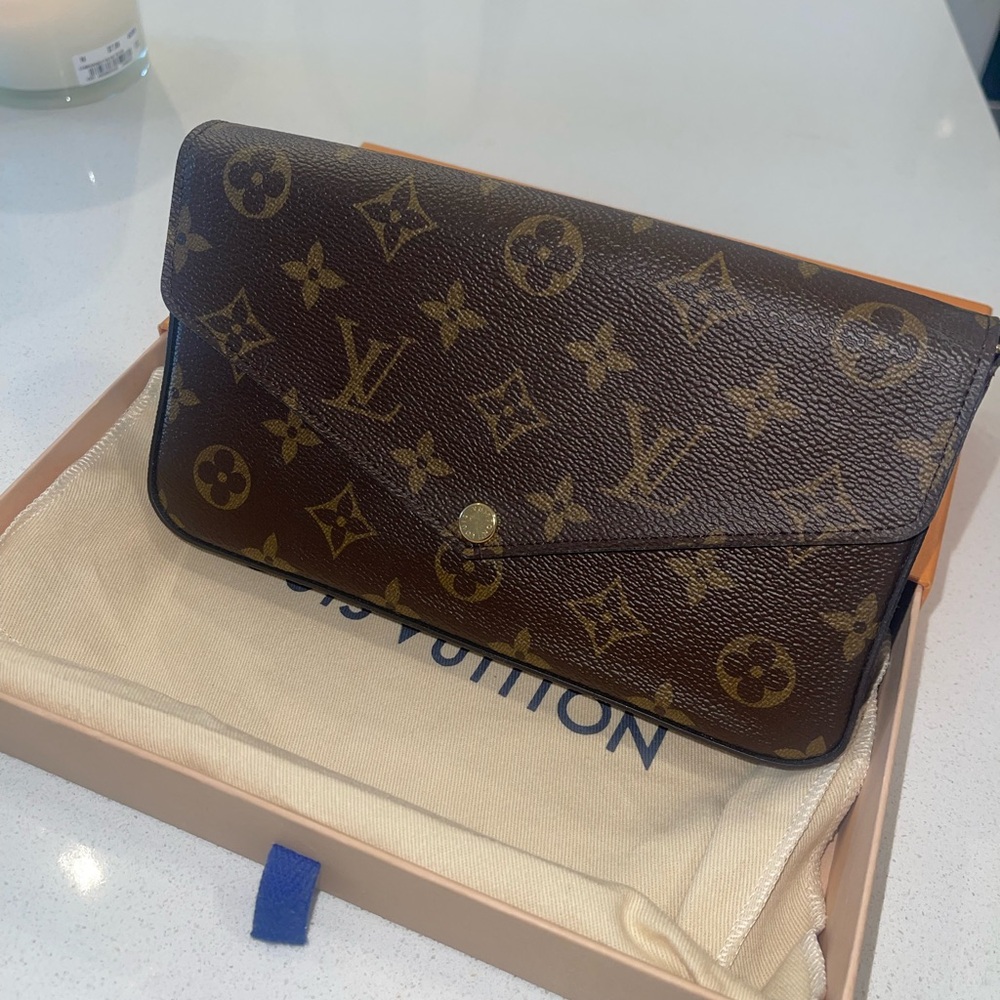 Louis Vuitton Monogram Pochette Félicie Bag